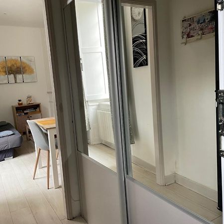 Charmant Appartement T2 Plein Centre Ville Сен-Брук Екстериор снимка